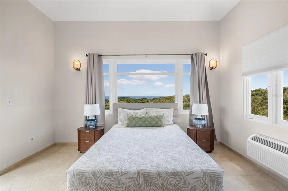 44 COCOLOBA STREET #44 Humacao, PR 00791