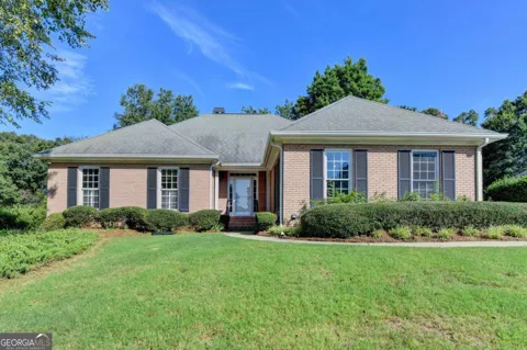 611 Iris LN