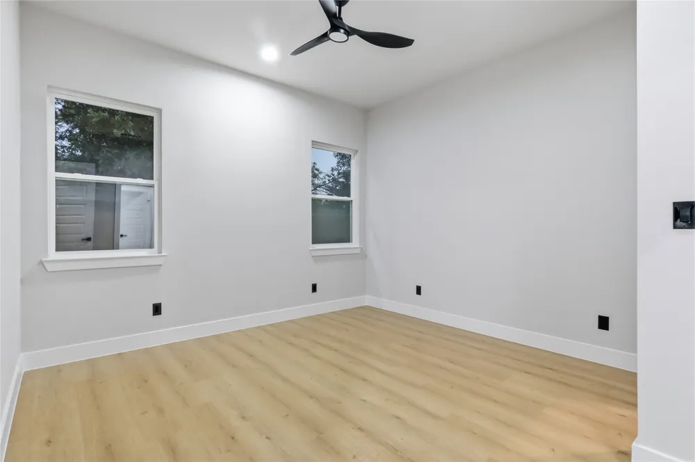 4234 Jamaica Street Dallas, TX 75210