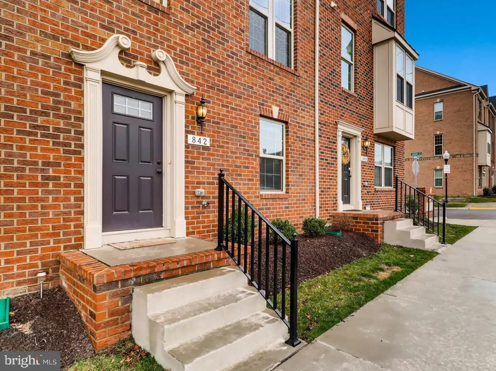 842 OLDHAM STREET Baltimore, MD 21224