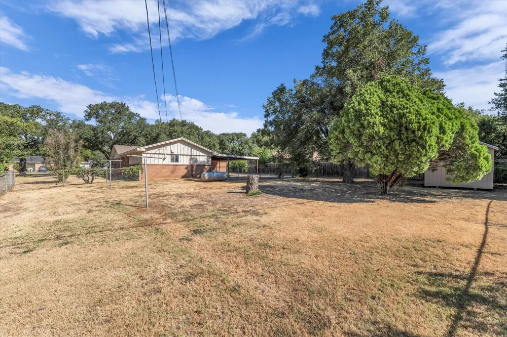 206 Randy Drive Woodway, TX 76712