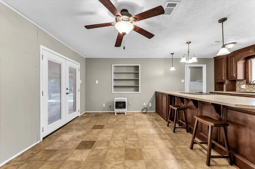 206 Randy Drive Woodway, TX 76712