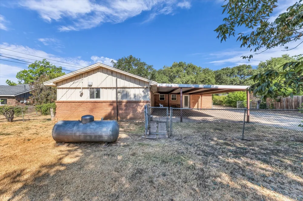 206 Randy Drive Woodway, TX 76712
