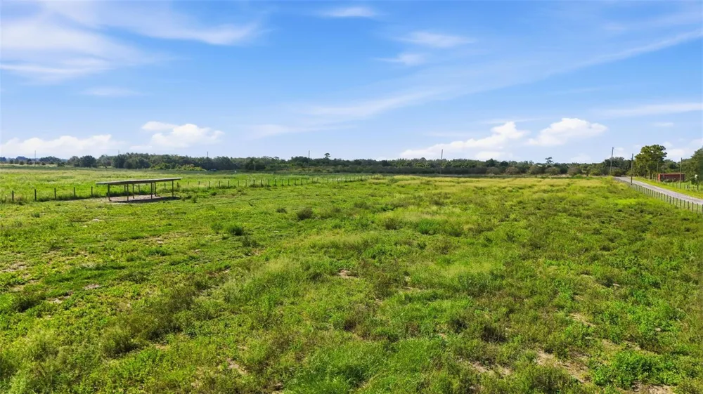 MAMMOTH GROVE ROAD Lake Wales, FL 33898