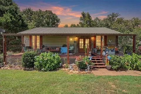 5119 E Highway 166 E