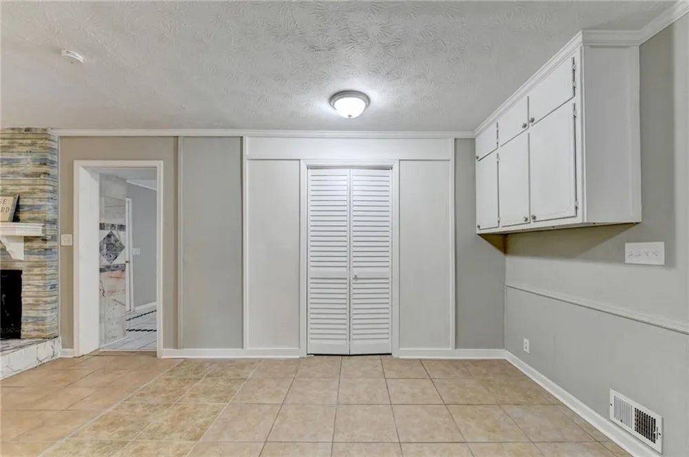 759 Springwood Drive NW Lilburn, GA 30047