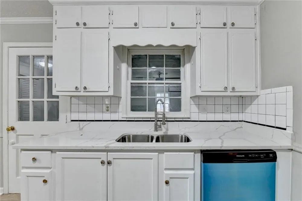 759 Springwood Drive NW Lilburn, GA 30047