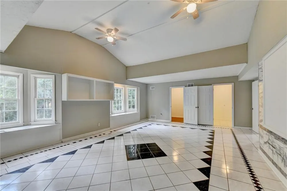 759 Springwood Drive NW Lilburn, GA 30047