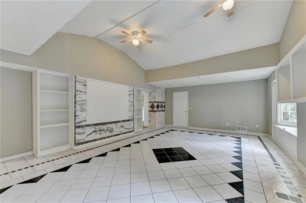 759 Springwood Drive NW Lilburn, GA 30047