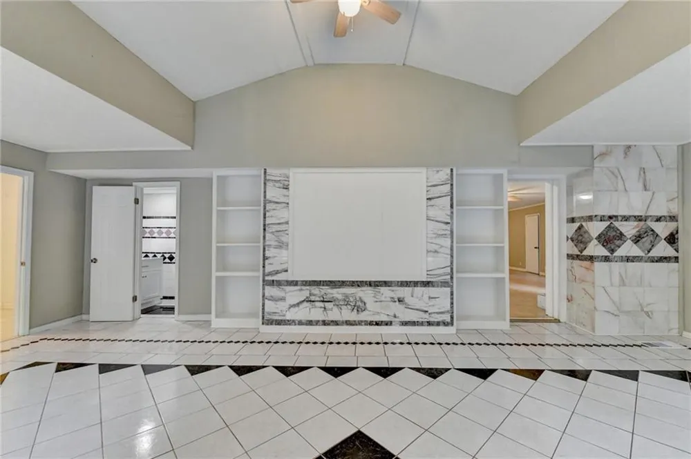 759 Springwood Drive NW Lilburn, GA 30047