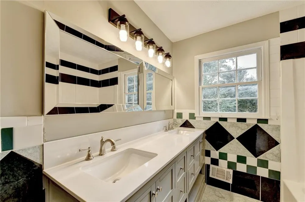 759 Springwood Drive NW Lilburn, GA 30047