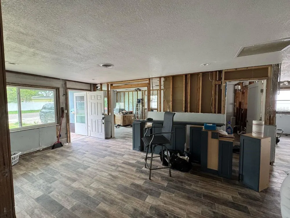 5451 BAYOU GRANDE BOULEVARD NE St Petersburg, FL 33703