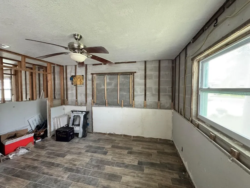 5451 BAYOU GRANDE BOULEVARD NE St Petersburg, FL 33703