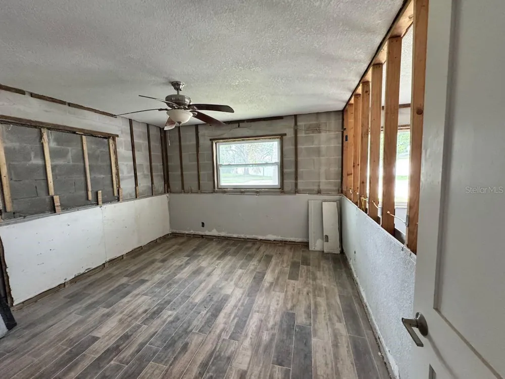 5451 BAYOU GRANDE BOULEVARD NE St Petersburg, FL 33703