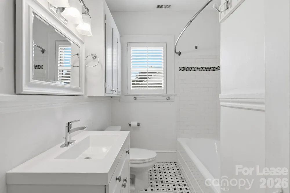 2112 Crescent Avenue #3 Charlotte, NC 28207