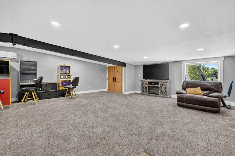 5787 HWY 377/67 Highway Comanche, TX 76442