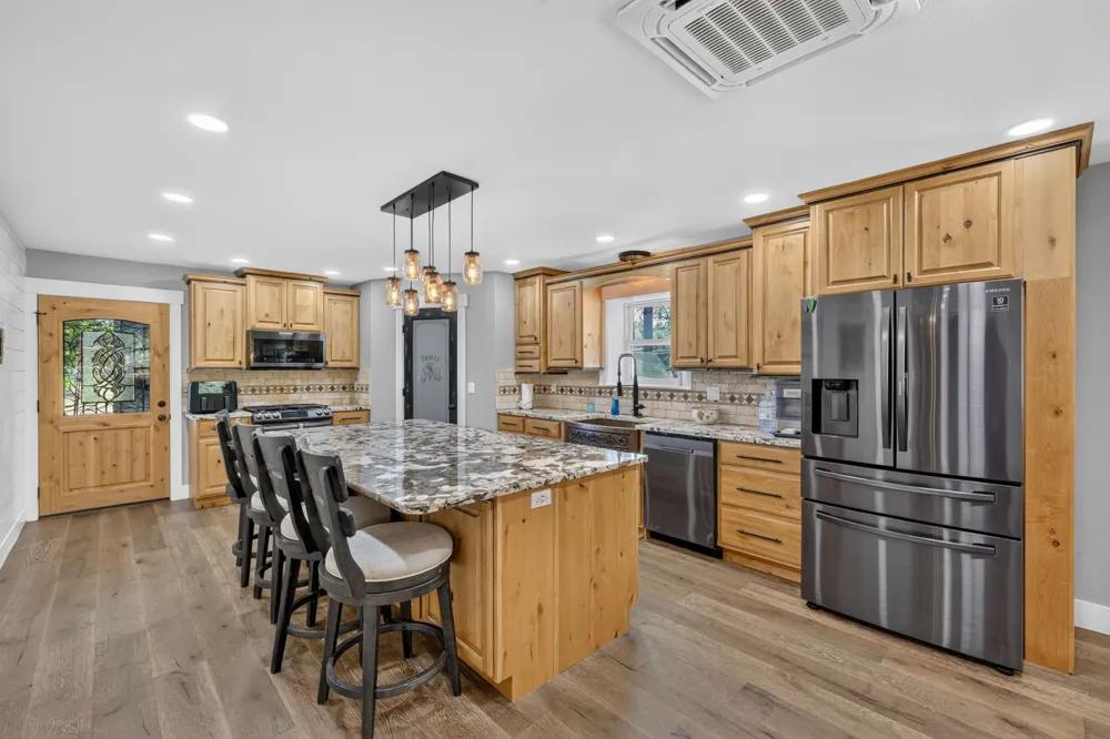 5787 HWY 377/67 Highway Comanche, TX 76442