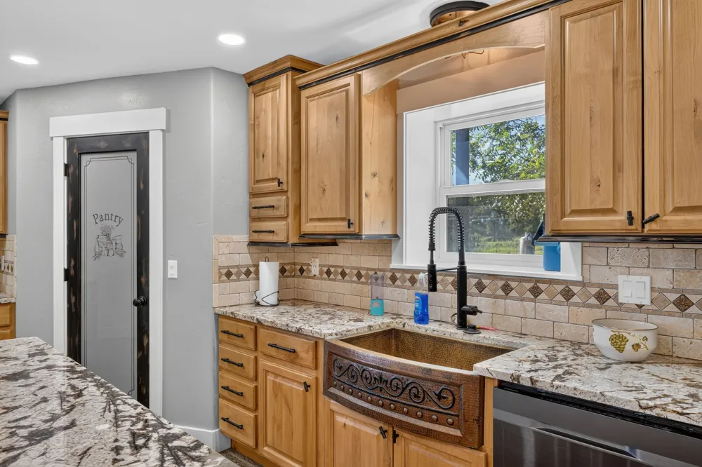 5787 HWY 377/67 Highway Comanche, TX 76442