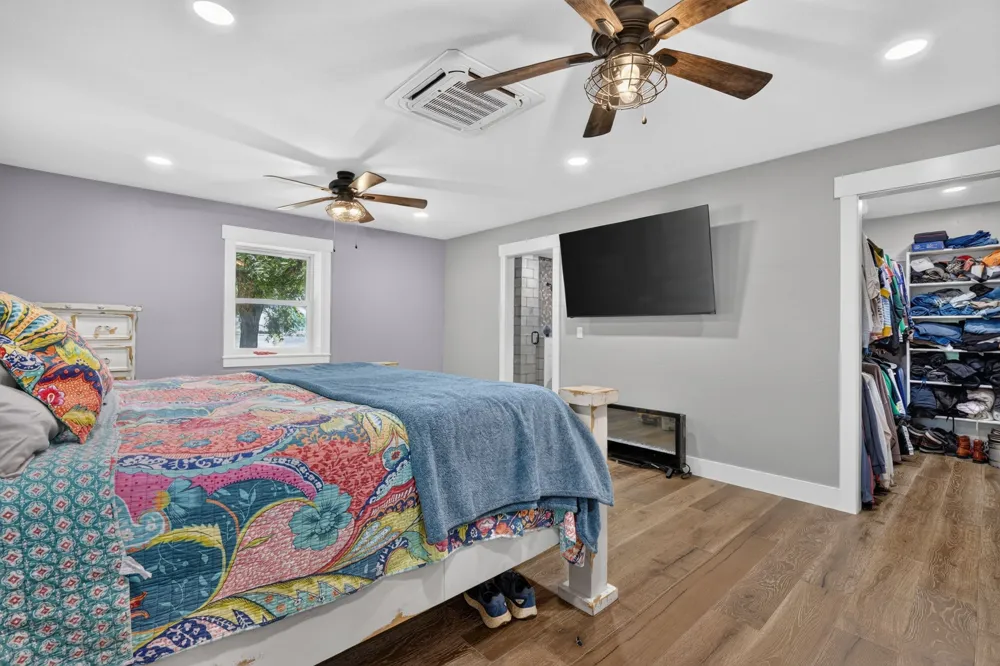5787 HWY 377/67 Highway Comanche, TX 76442