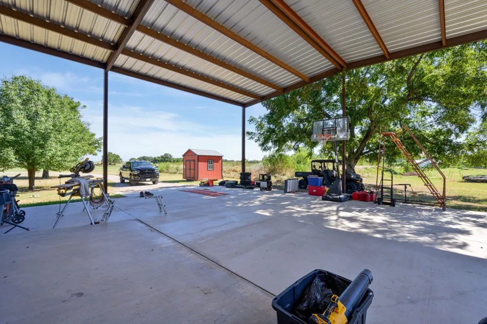 5787 HWY 377/67 Highway Comanche, TX 76442