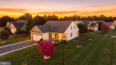 2 BRIAR COURT