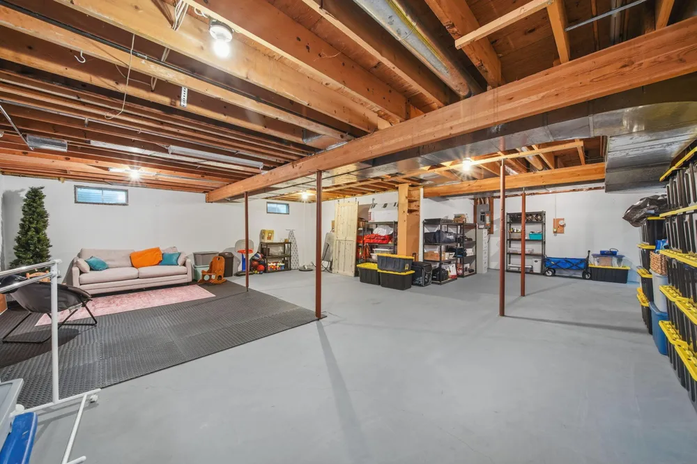 1852 Wedgefield Jackson, MI 49201