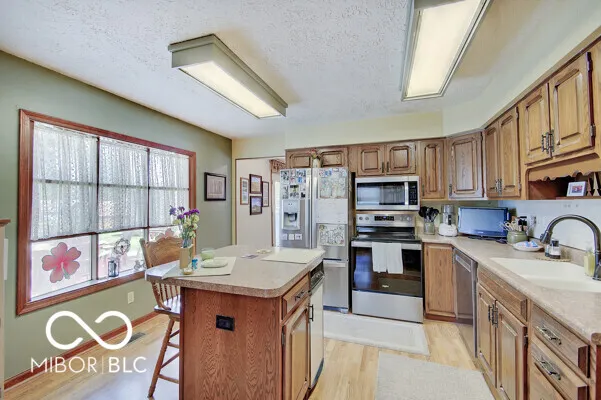 210 Christina Drive Whiteland, IN 46184