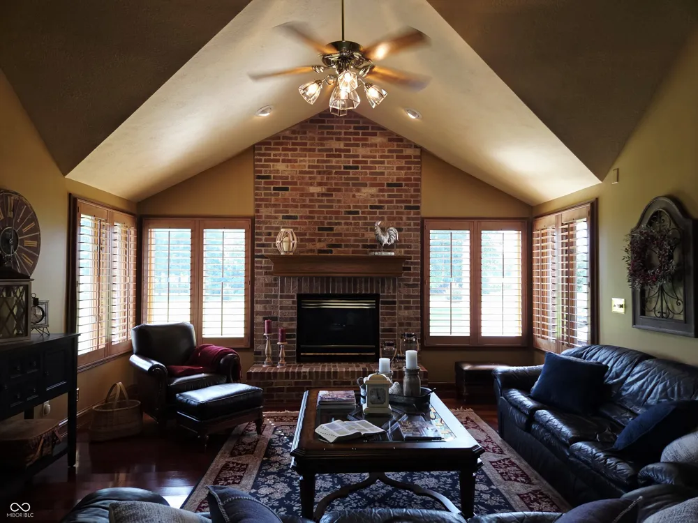 12266 S County Road 1000 E Galveston, IN 46932