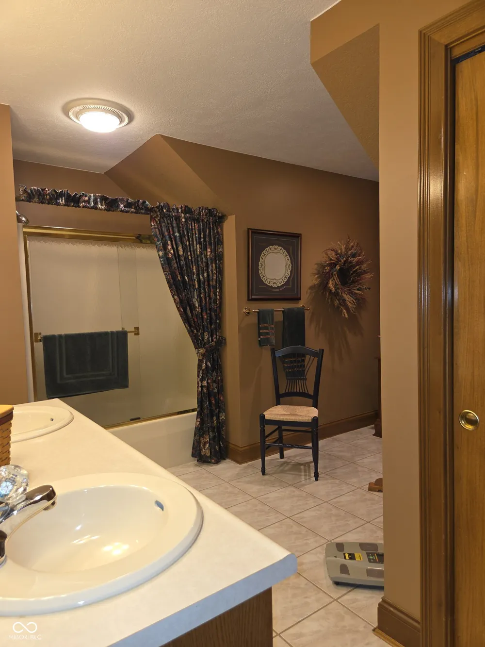 12266 S County Road 1000 E Galveston, IN 46932