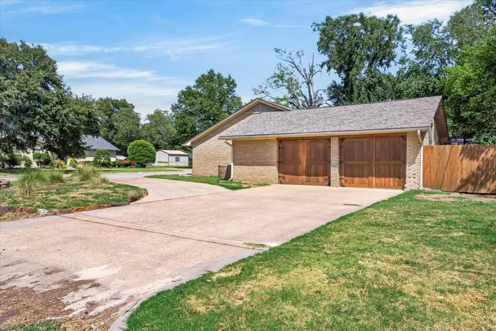 726 Mulberry Drive Athens, TX 75751