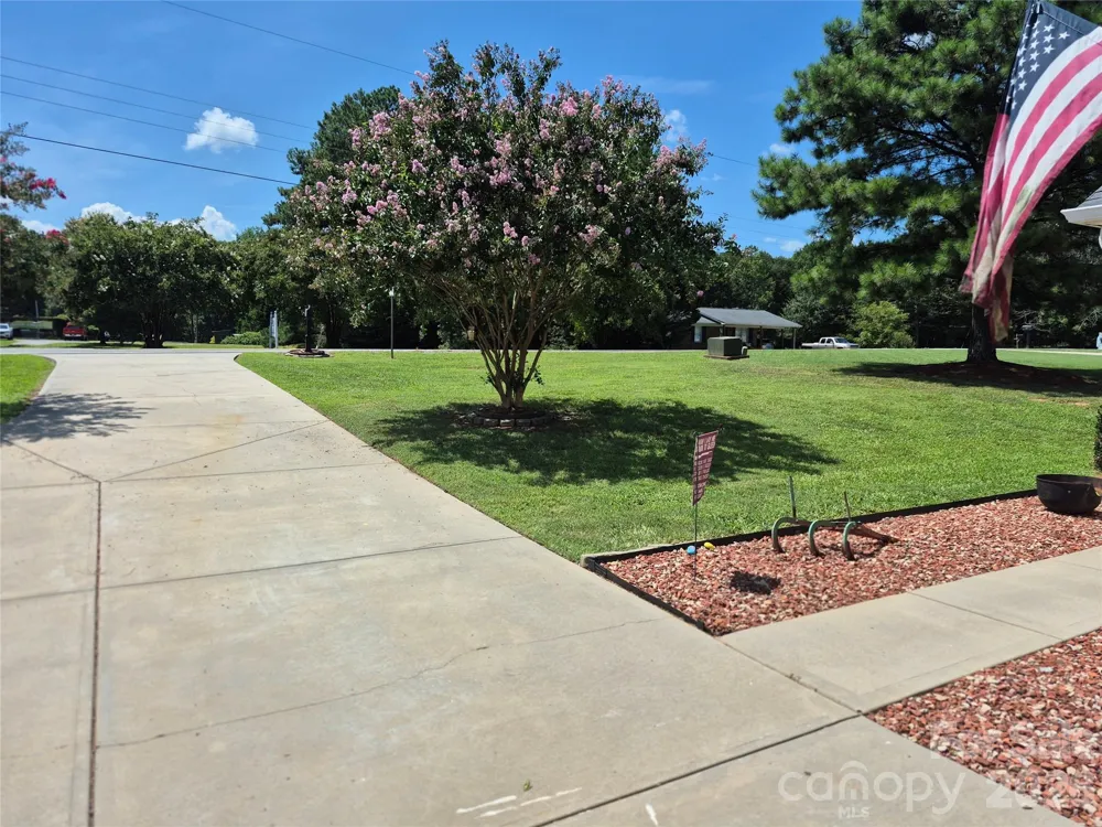 1637 Riverview Road Lincolnton, NC 28092