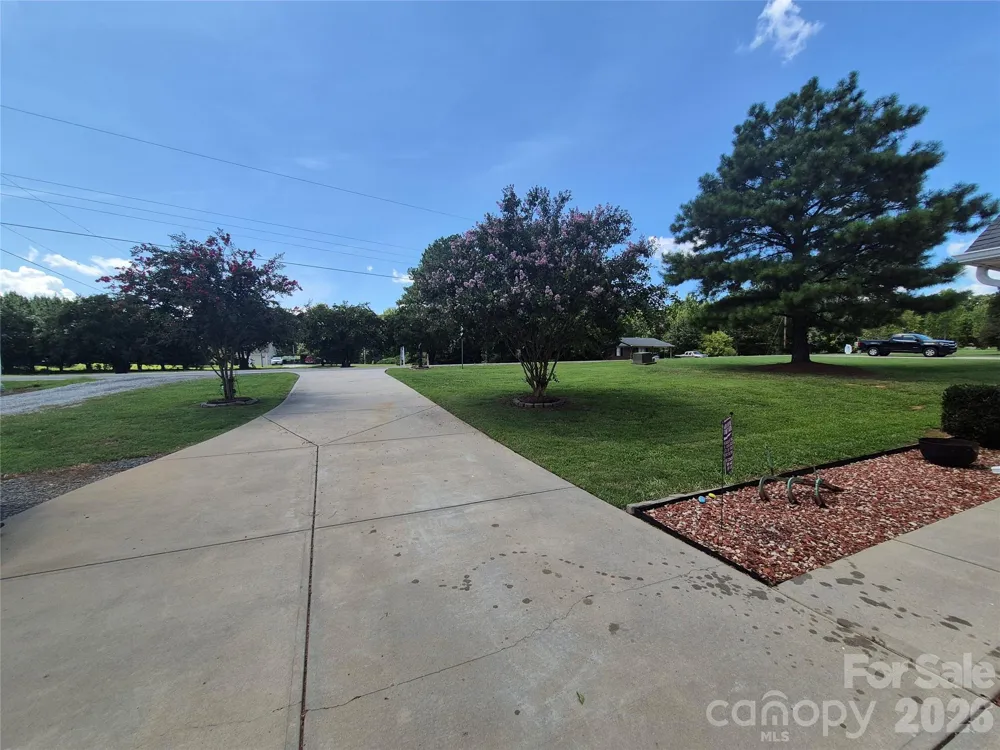 1637 Riverview Road Lincolnton, NC 28092