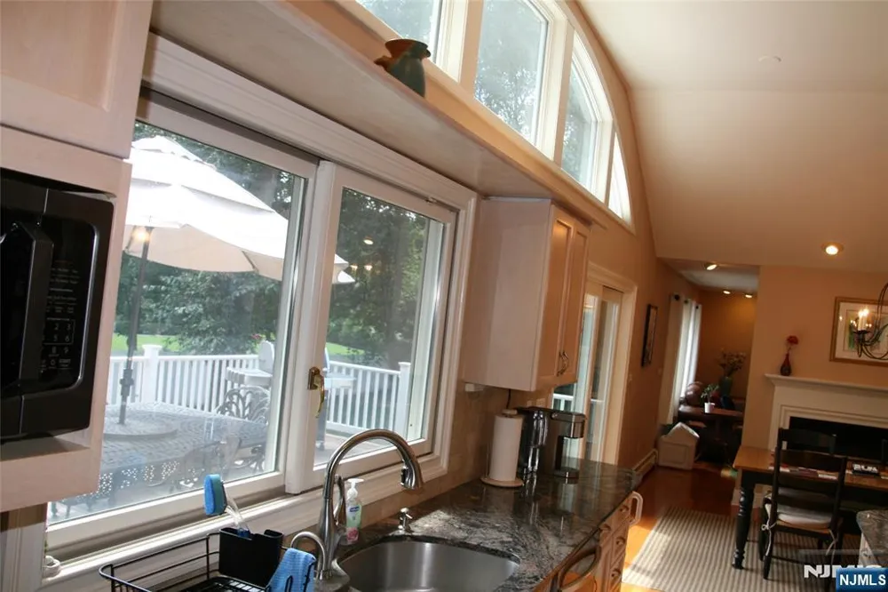 452 Glendale Road Wyckoff, NJ 07481