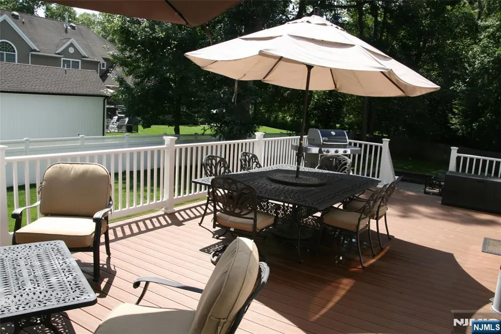 452 Glendale Road Wyckoff, NJ 07481