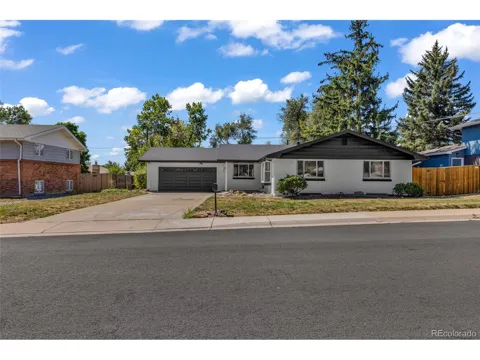 6942 W 68th Place
