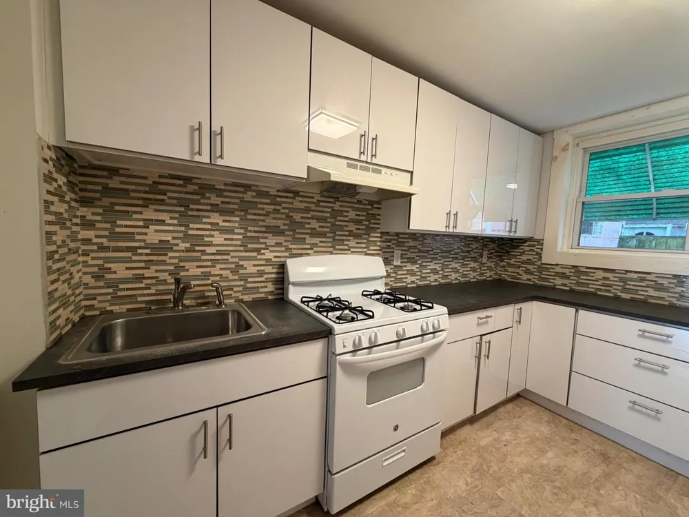 1840 S MOLE STREET Philadelphia, PA 19145