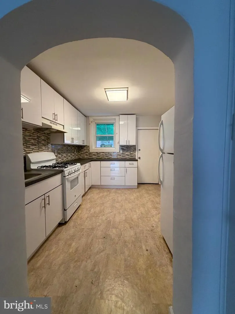 1840 S MOLE STREET Philadelphia, PA 19145