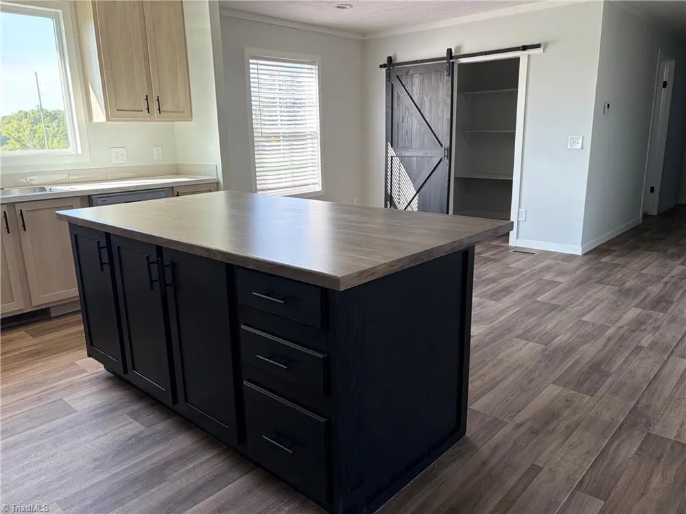106 Luffman Road Ronda, NC 28670
