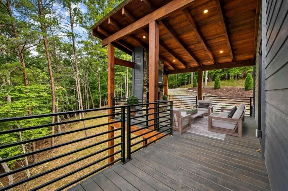 65 Wolf Creek Heights Mineral Bluff, GA 30559
