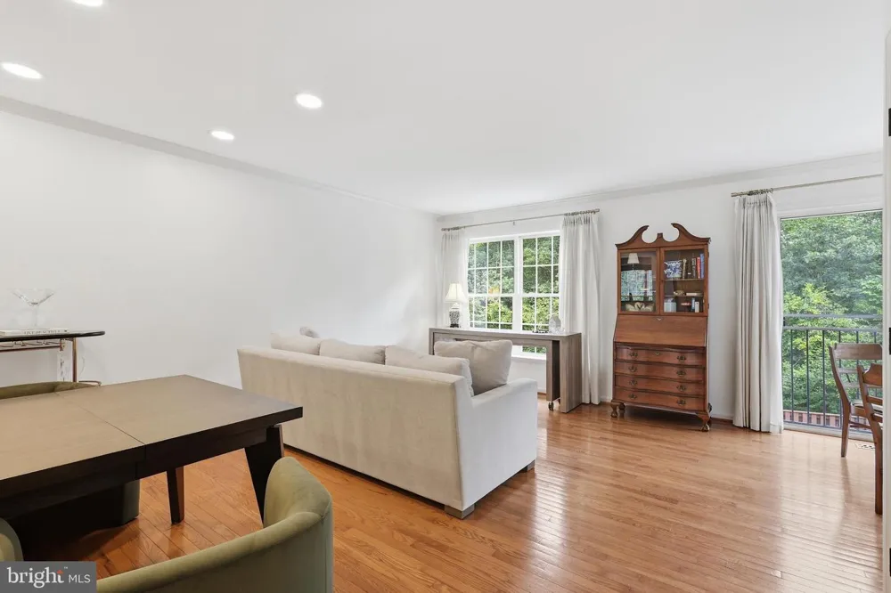 9575 SCALES PLACE Bristow, VA 20136