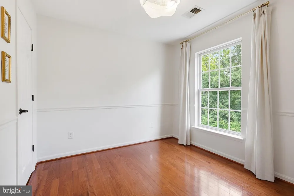 9575 SCALES PLACE Bristow, VA 20136