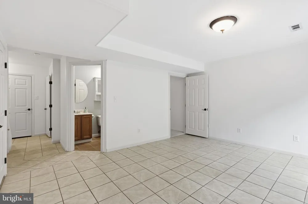 9575 SCALES PLACE Bristow, VA 20136