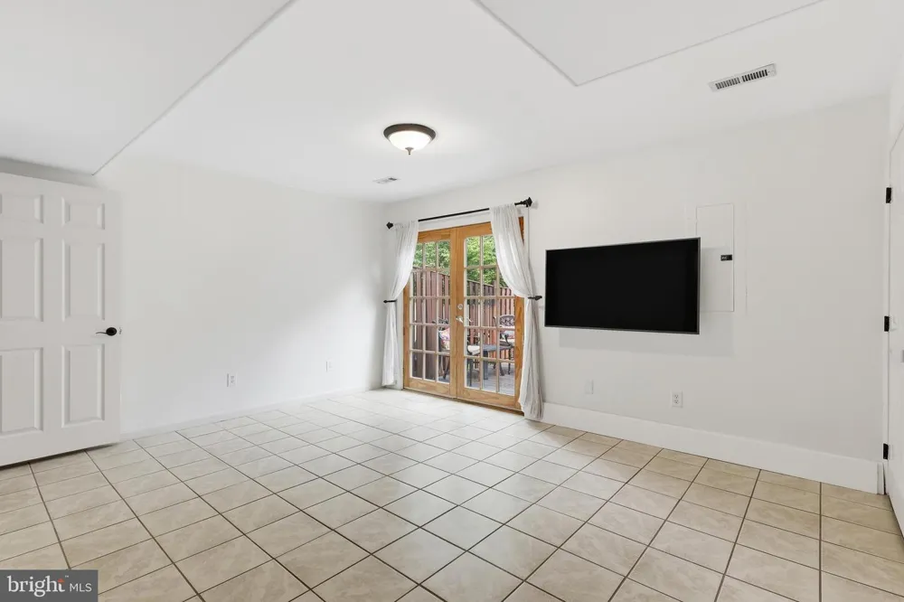9575 SCALES PLACE Bristow, VA 20136