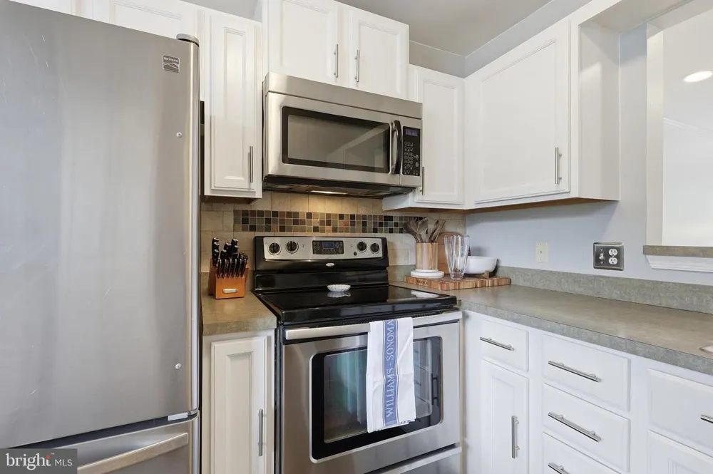 9575 SCALES PLACE Bristow, VA 20136
