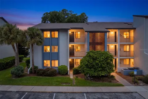 11 ESCONDIDO CIRCLE #102