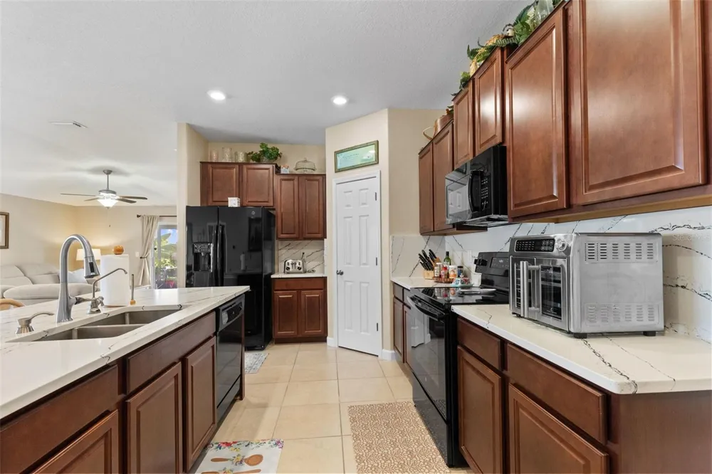 1749 BROAD WINGED HAWK DRIVE Ruskin, FL 33570