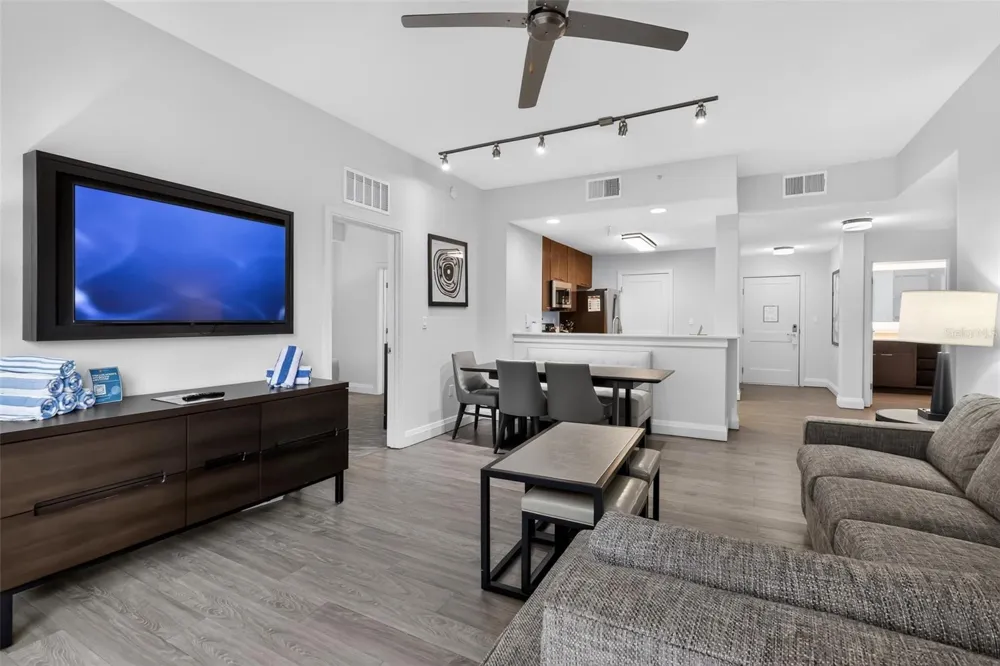 14501 GROVE RESORT AVENUE #3438 Winter Garden, FL 34787