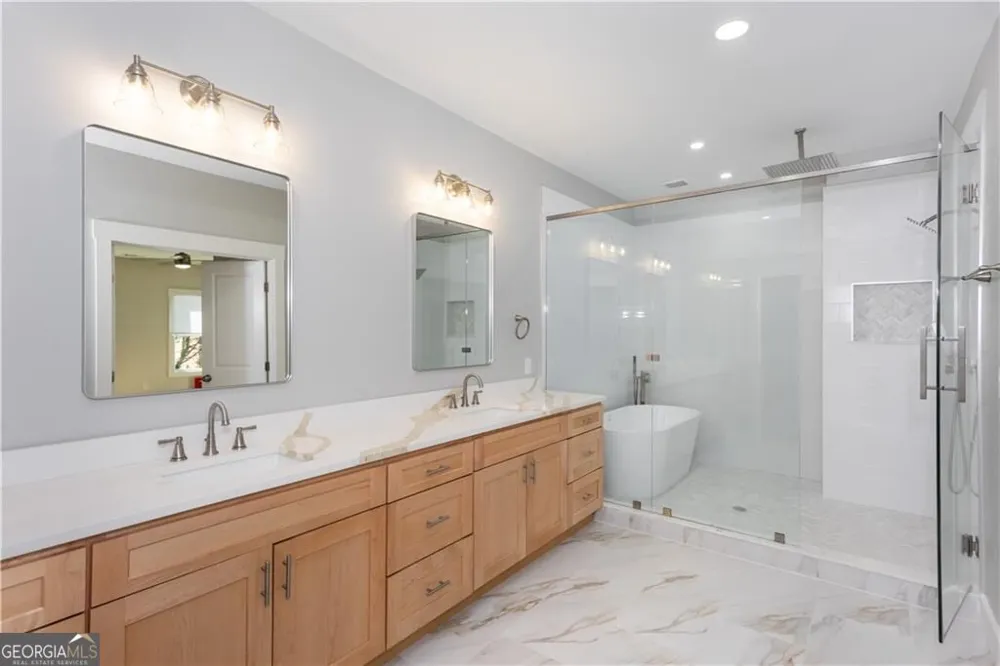 3286 Bachelor ST East Point, GA 30344