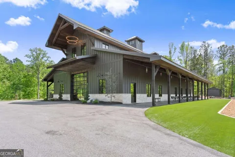 3263 Tanners Mill RD