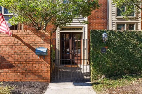63 Willow Glen